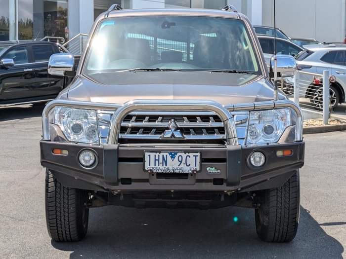 2016 Mitsubishi Pajero GLS