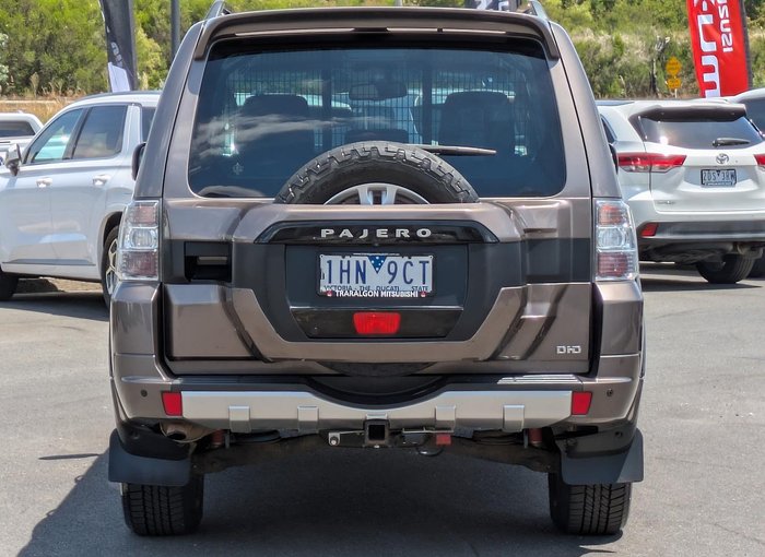 2016 Mitsubishi Pajero GLS