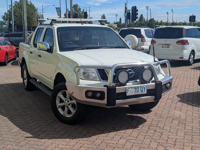2013 Nissan Navara ST-X 550 D40 Series 5 4X4 Dual Range White