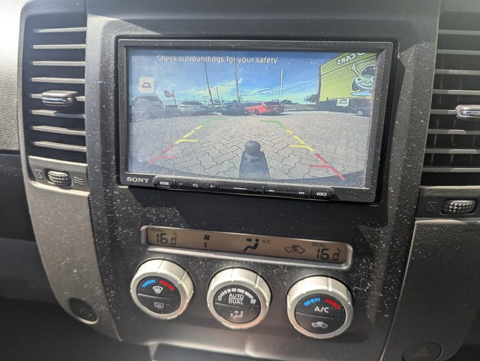 2013 Nissan Navara ST-X 550 D40 Series 5 4X4 Dual Range White