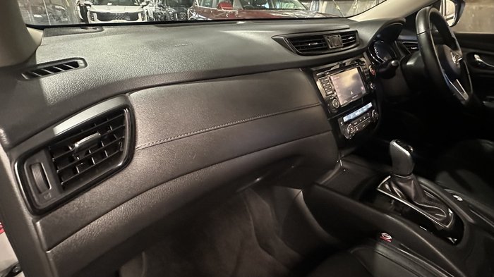 2020 Nissan X-TRAIL ST-L