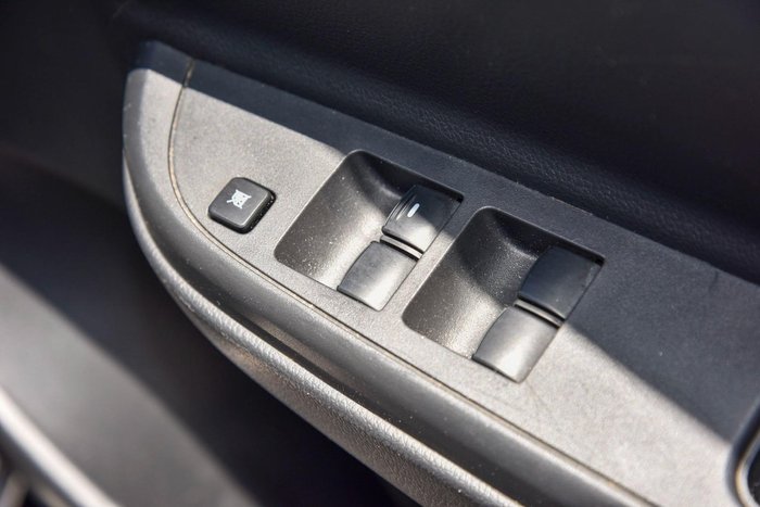 2022 Mitsubishi Triton GLX