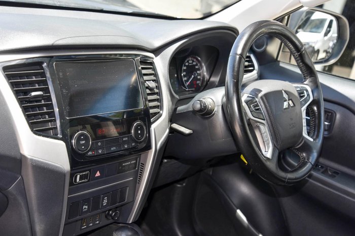 2022 Mitsubishi Triton GLX