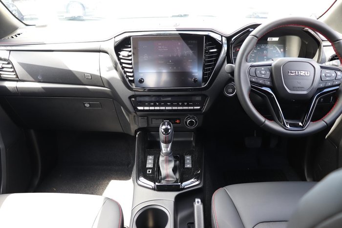 2025 Isuzu D-MAX X-TERRAIN