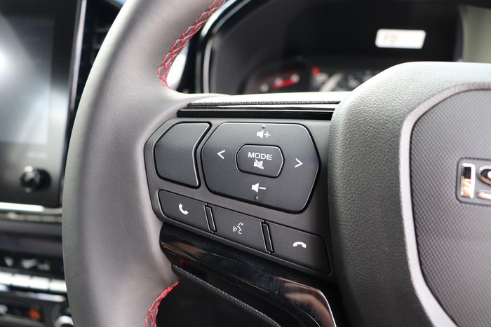 2025 Isuzu D-MAX X-TERRAIN