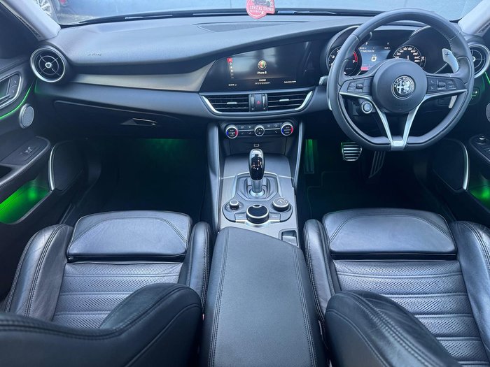 2017 Alfa Romeo Giulia Veloce Black