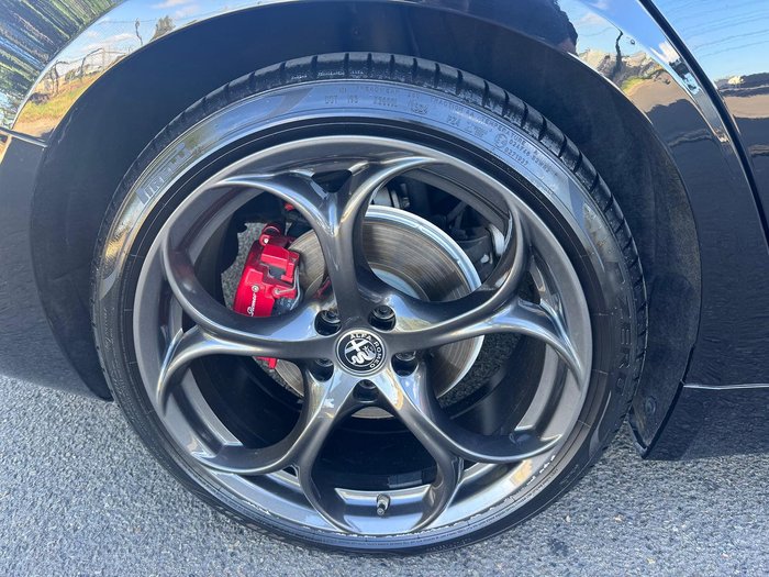 2017 Alfa Romeo Giulia Veloce Black