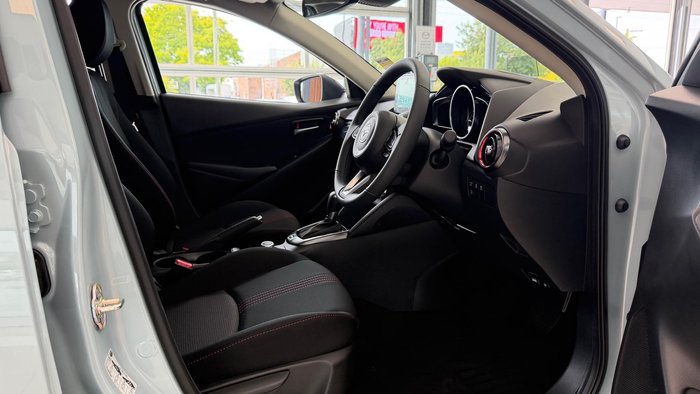 2025 Mazda 2 G15 Evolve