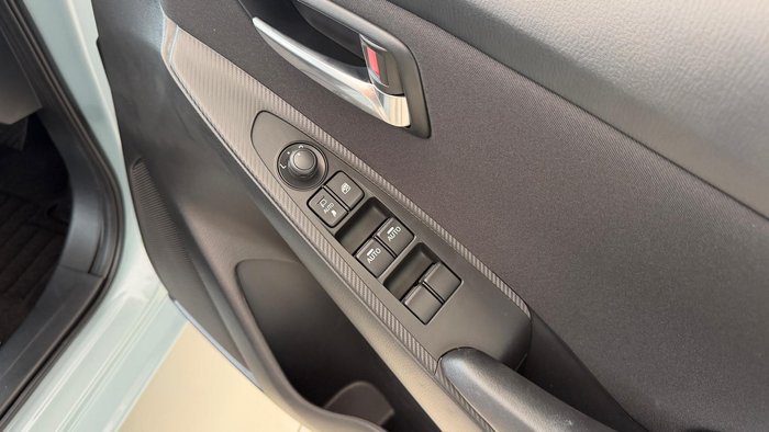 2025 Mazda 2 G15 Evolve