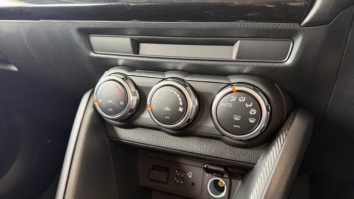 2025 Mazda 2 G15 Evolve