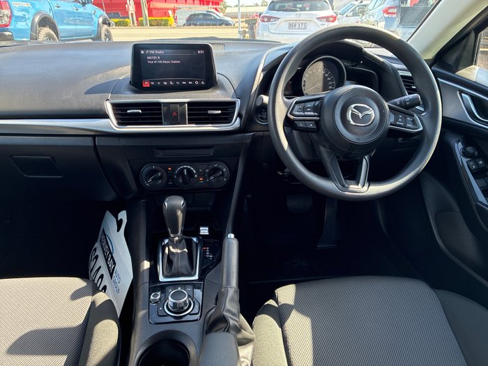 2019 Mazda 3 Neo Sport