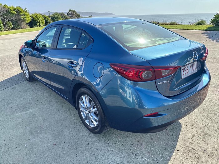 2019 Mazda 3 Neo Sport