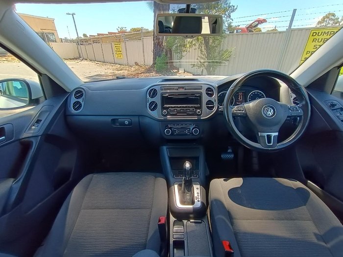 2013 Volkswagen Tiguan 132TSI Pacific 5N MY14 Four Wheel Drive Candy White