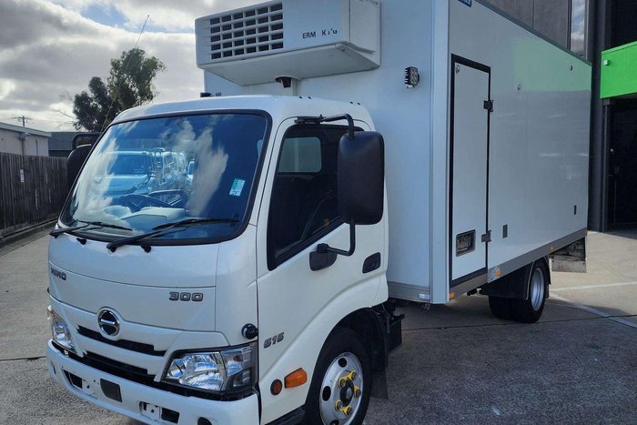 2021 Hino 300 Series 616 White