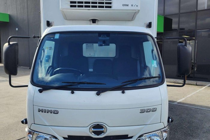 2021 Hino 300 Series 616 White