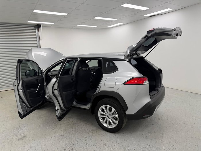 2023 Toyota Corolla Cross GX MXGH10R Stunning Silver
