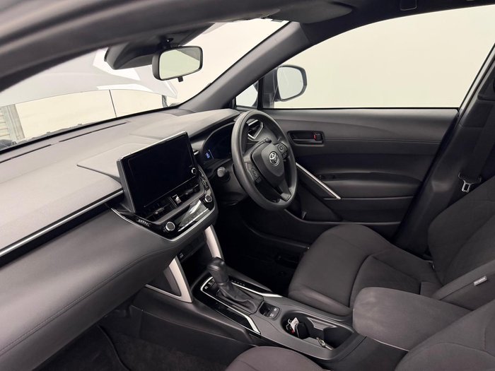2023 Toyota Corolla Cross GX MXGH10R Stunning Silver