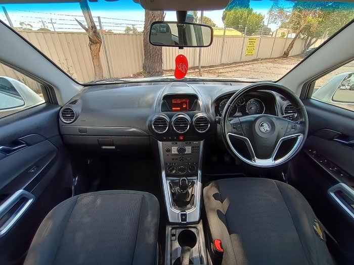 2013 Holden Captiva 5 CG Series II MY12 Pearl White