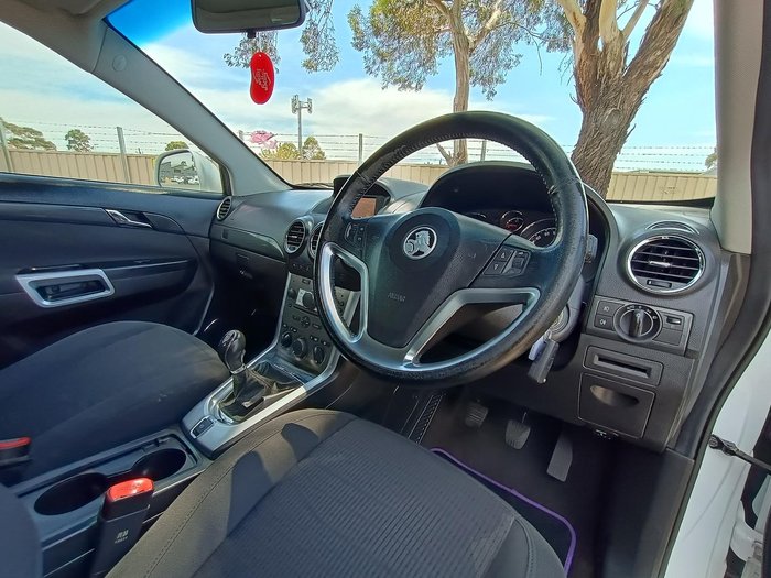 2013 Holden Captiva 5 CG Series II MY12 Pearl White