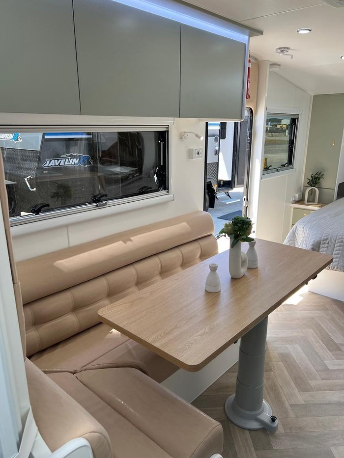 2025 Olympic Marathon 21' Family Van