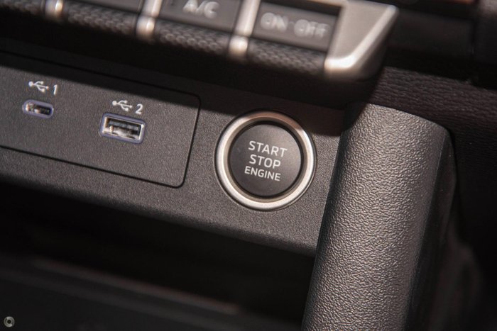 2025 Mitsubishi Triton GSR