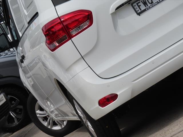 2025 LDV G10