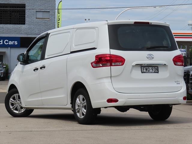 2025 LDV G10