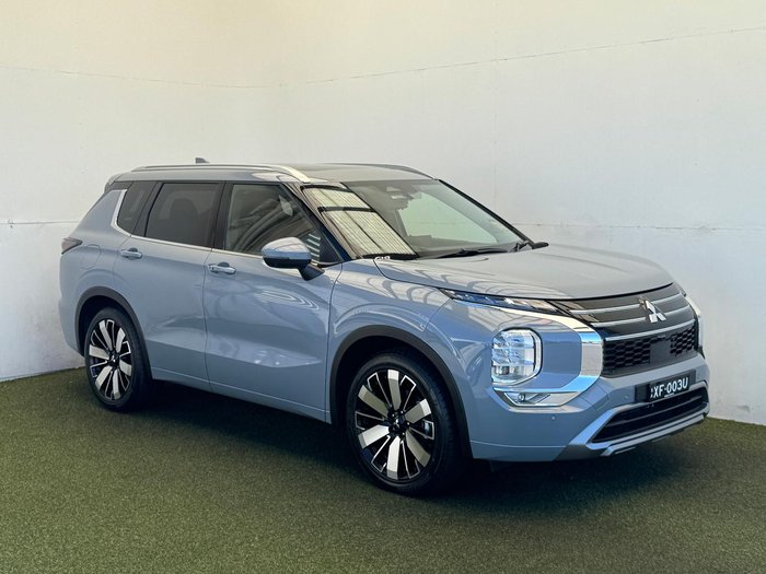 2025 Mitsubishi Outlander Exceed