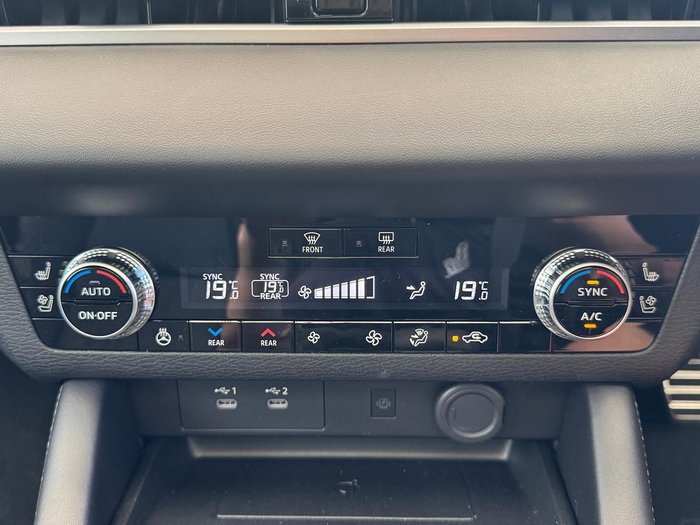 2025 Mitsubishi Outlander Exceed