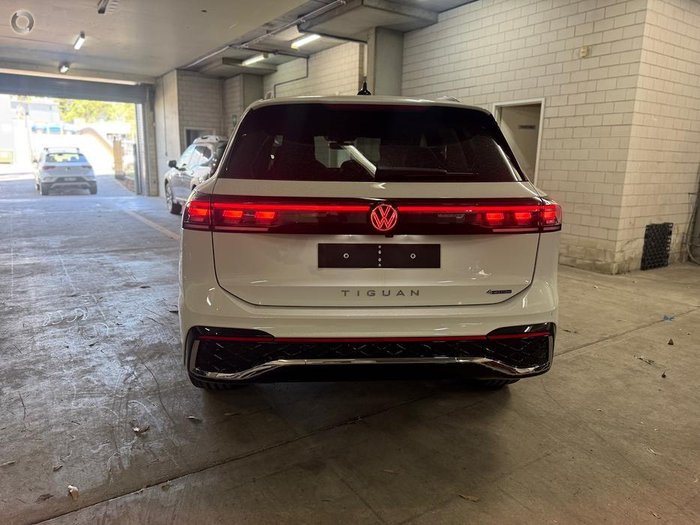 2025 Volkswagen Tiguan 195TSI R-Line