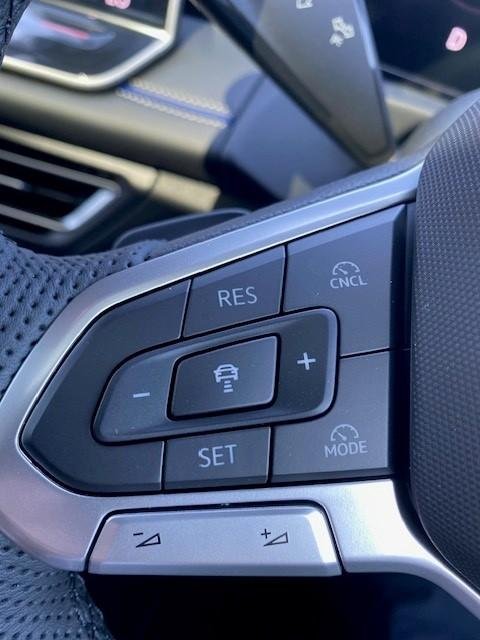 2025 Volkswagen Tiguan 195TSI R-Line