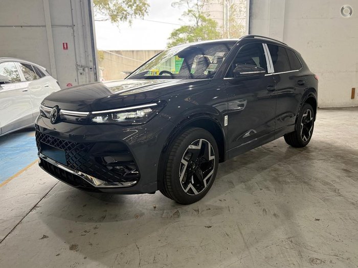 2025 Volkswagen Tiguan 150TSI R-Line
