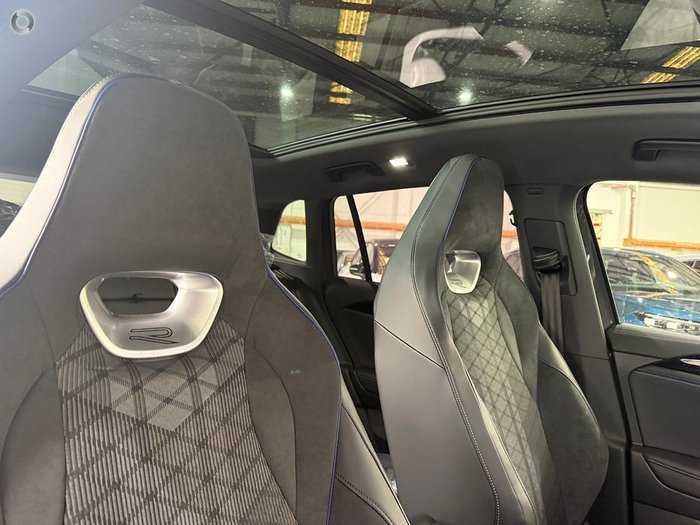 2025 Volkswagen Tiguan 150TSI R-Line