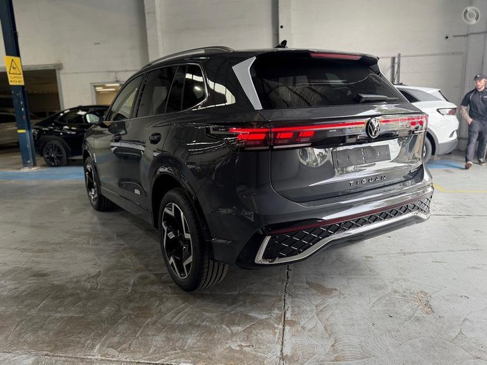 2025 Volkswagen Tiguan 150TSI R-Line