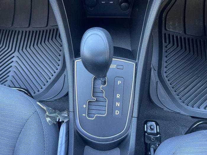 2016 Hyundai Accent Active