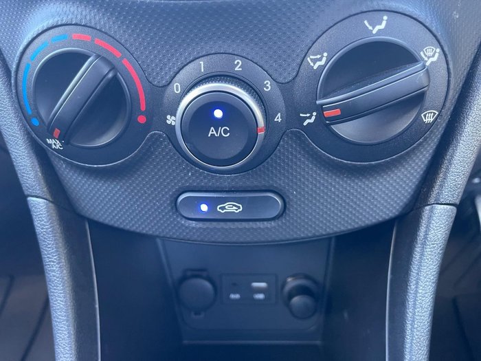 2016 Hyundai Accent Active