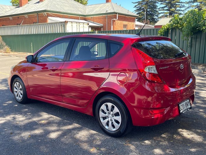 2016 Hyundai Accent Active