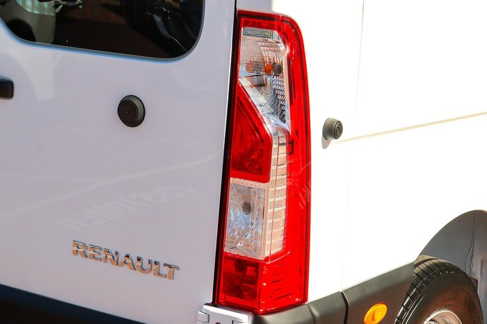 2024 Renault Master Pro 110kW