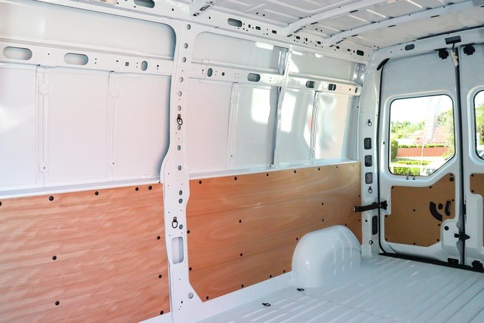 2024 Renault Master Pro 110kW