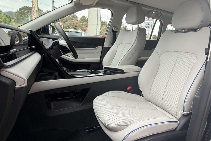 2025 Jaecoo J5 EV Summit