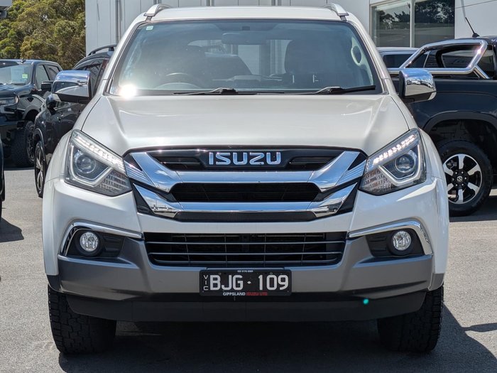 2020 Isuzu MU-X LS-T