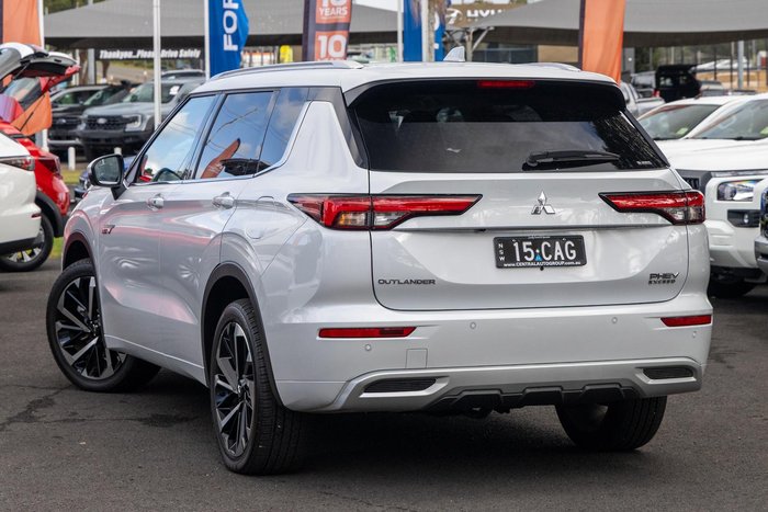 2024 Mitsubishi Outlander PHEV Exceed