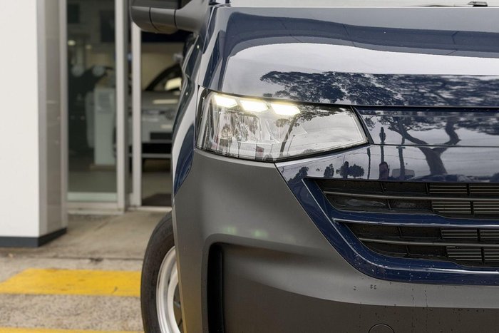 2025 Volkswagen Transporter TDI390