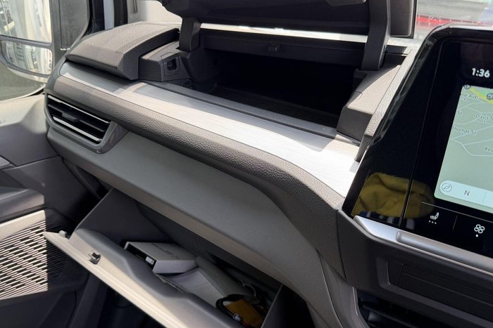 2025 Volkswagen Transporter TDI 125kW