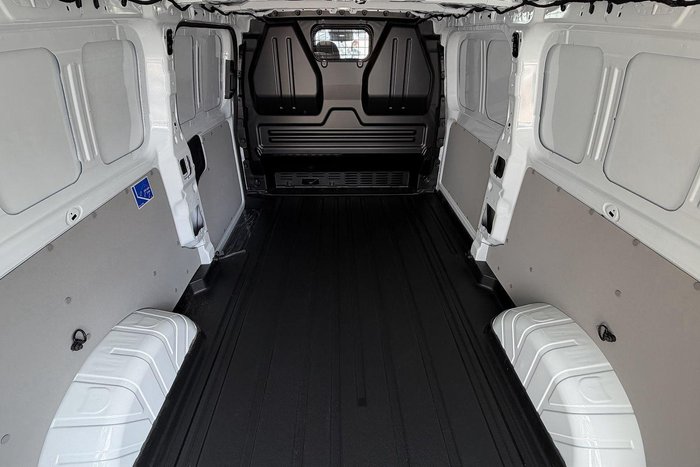 2025 Volkswagen Transporter TDI 125kW