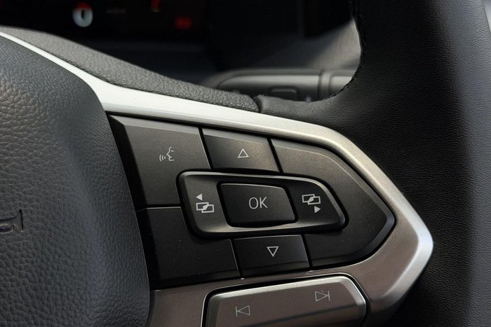 2025 Volkswagen Transporter TDI390