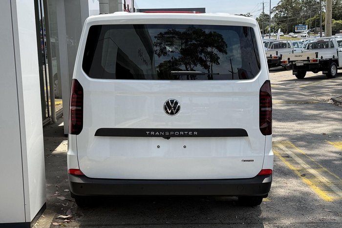 2025 Volkswagen Transporter TDI390