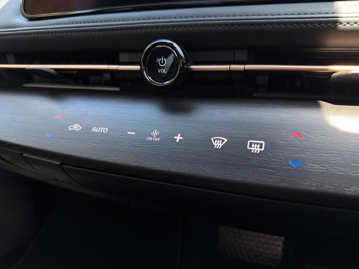 2025 Nissan Ariya Advance+