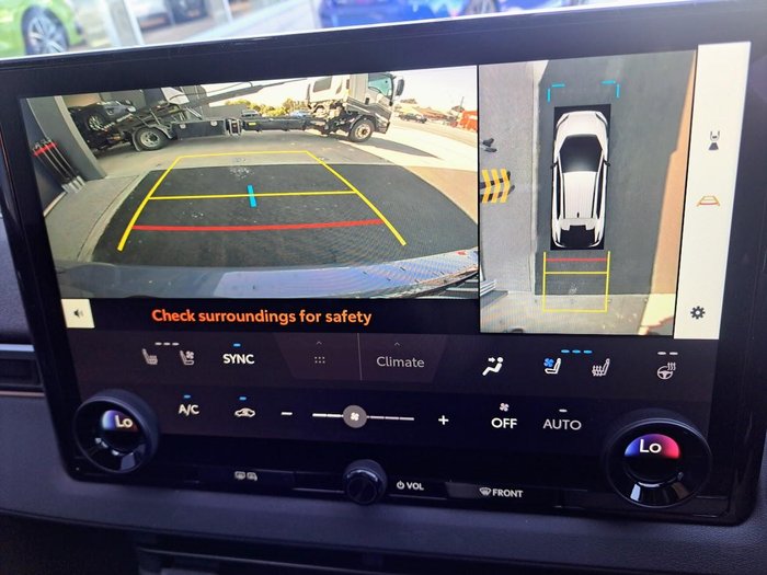 2025 Subaru Solterra AWD Touring