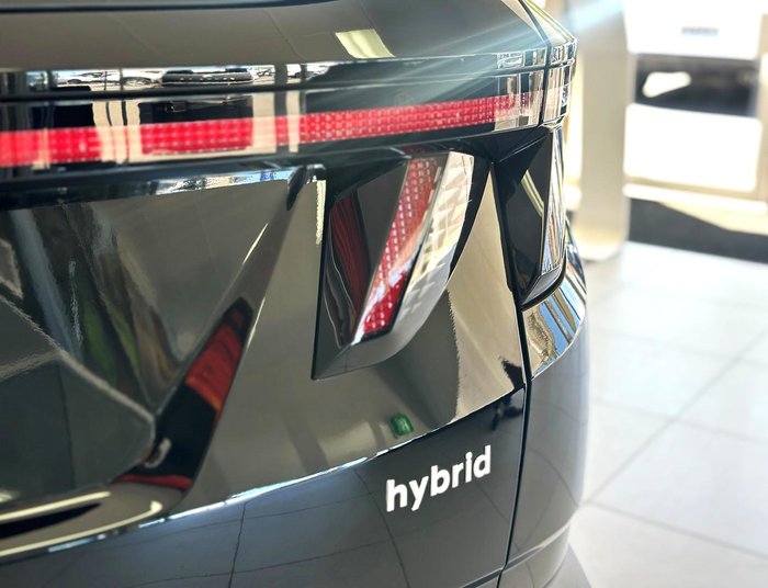 2025 Hyundai Tucson Hybrid Premium